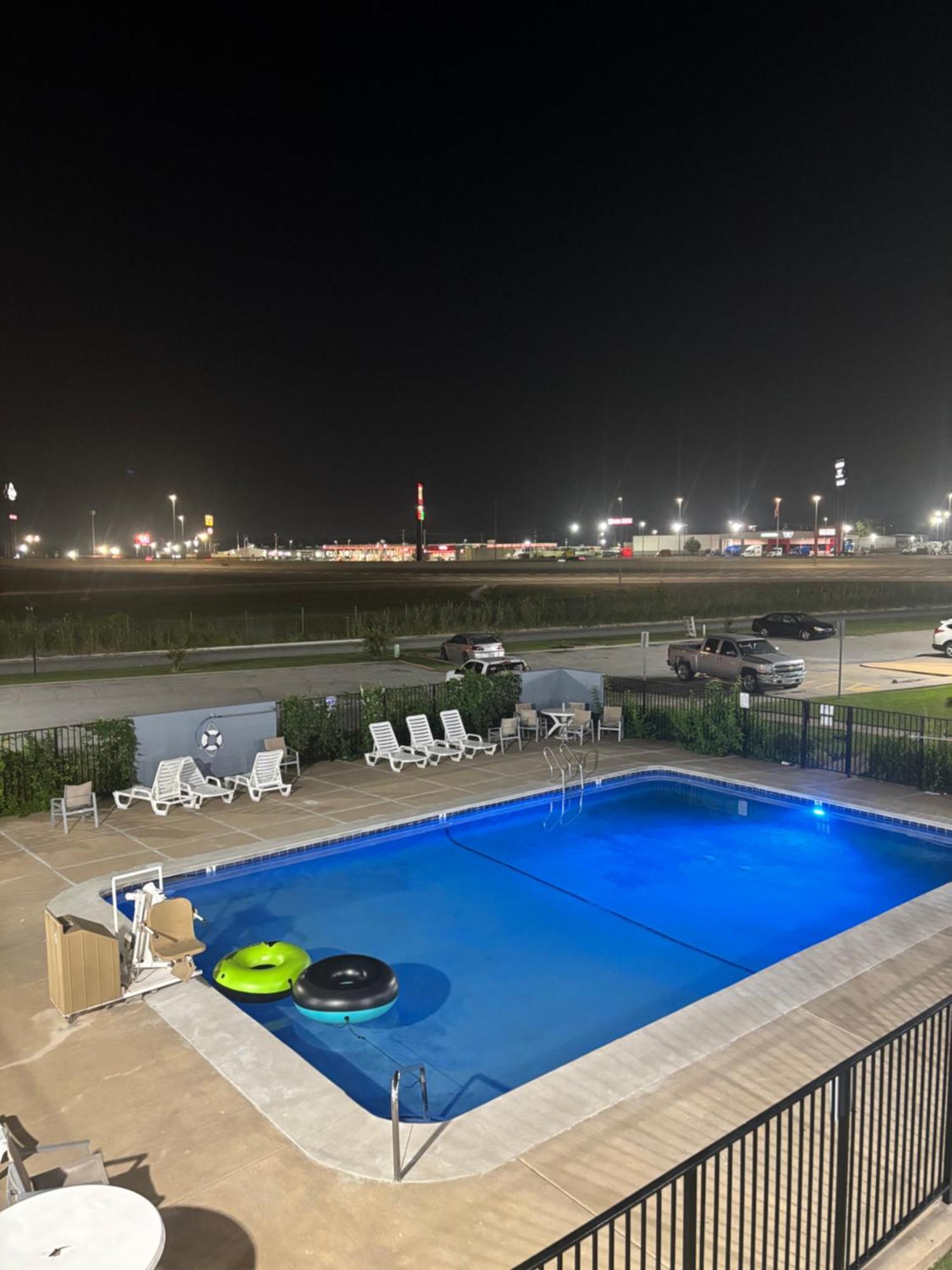 Regency Inn Tulsa Oakhurst Luaran gambar