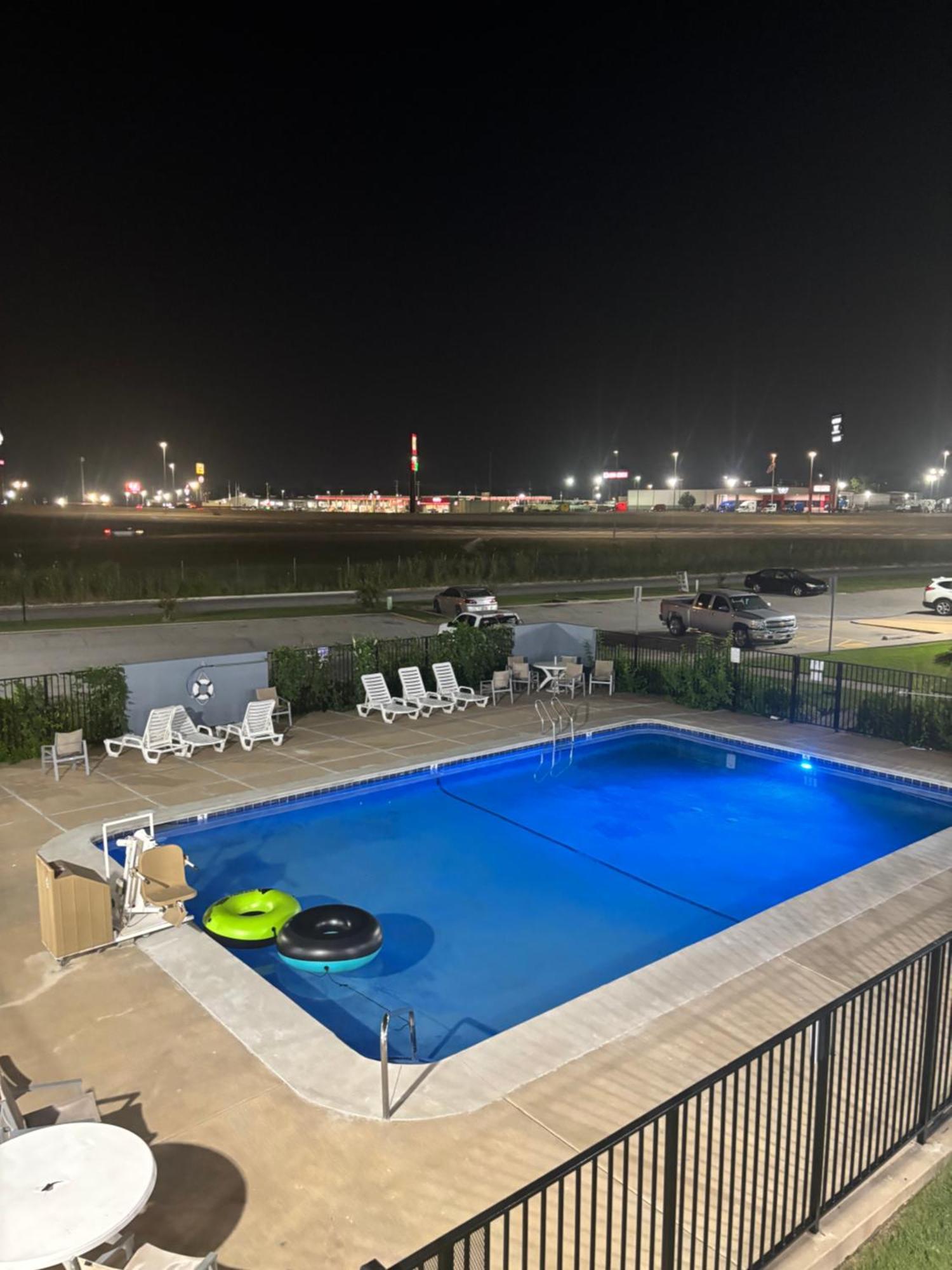 Regency Inn Tulsa Oakhurst Luaran gambar