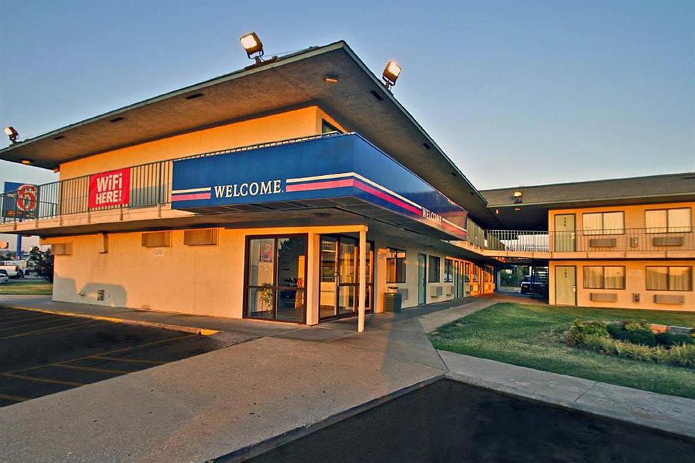 Regency Inn Tulsa Oakhurst Luaran gambar