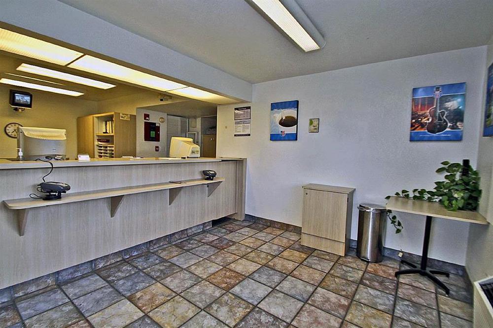 Regency Inn Tulsa Oakhurst Dalaman gambar