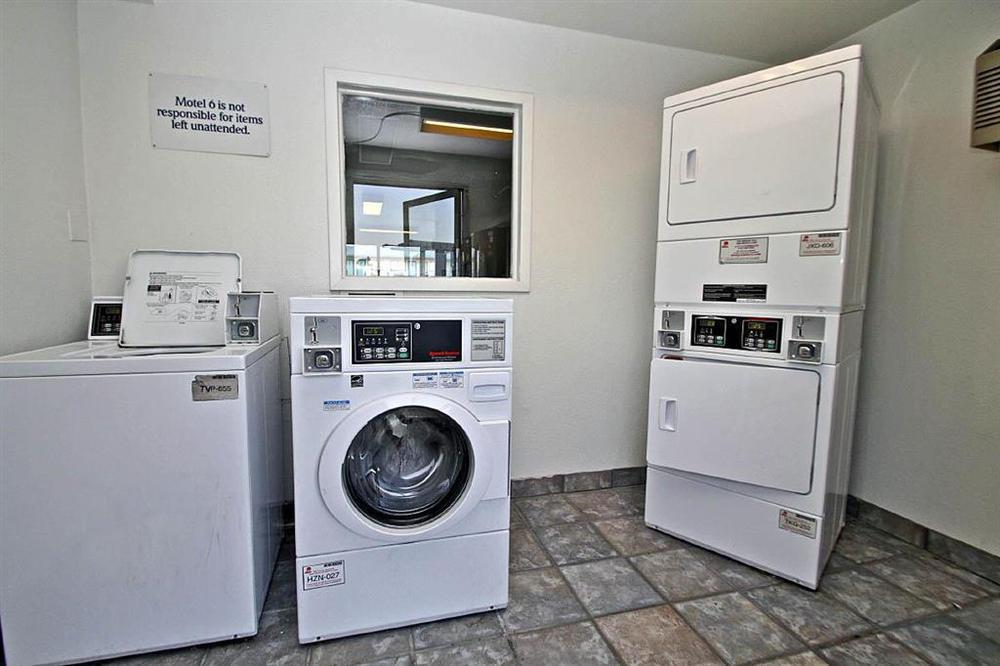 Regency Inn Tulsa Oakhurst Servis gambar