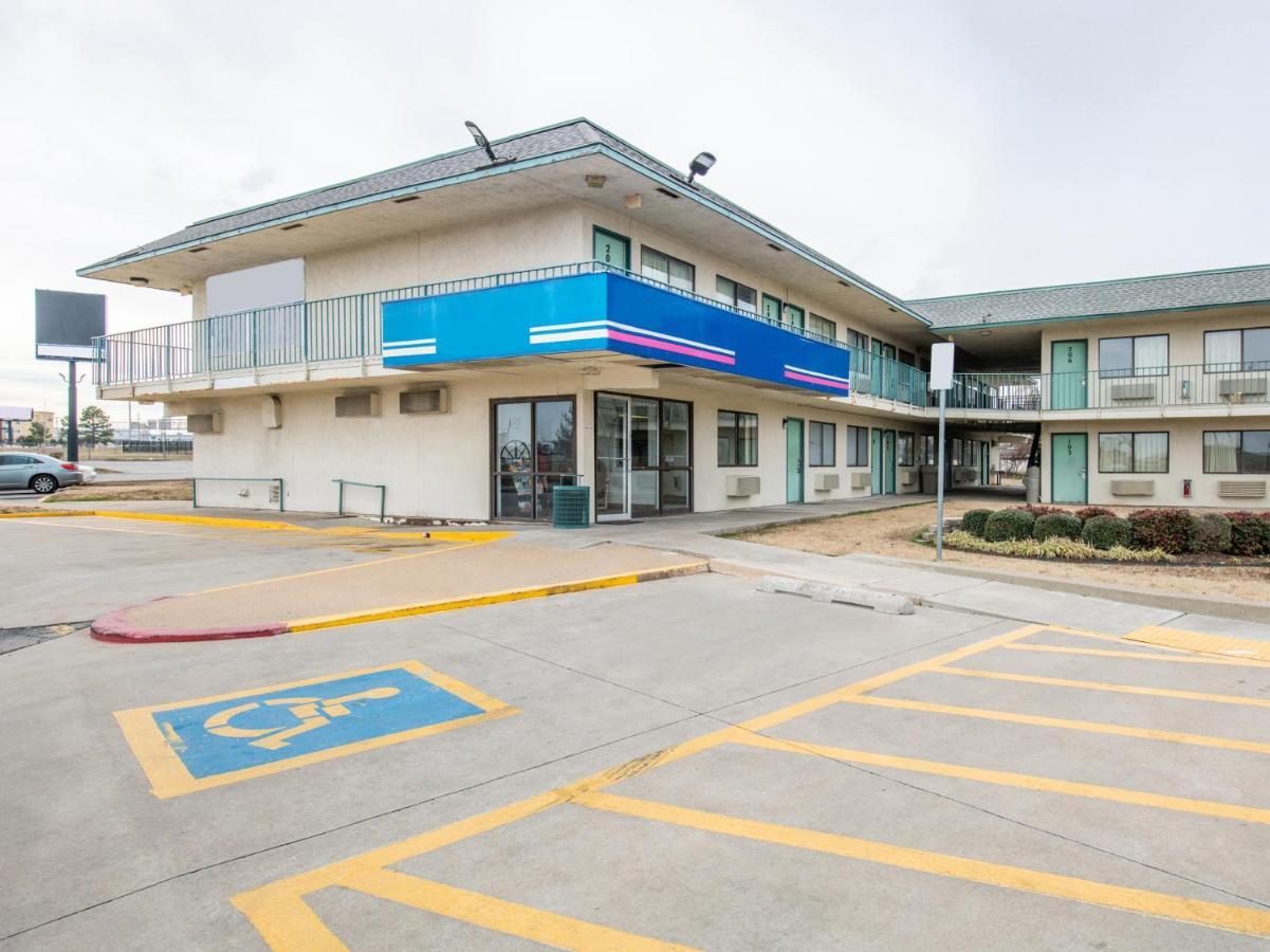 Regency Inn Tulsa Oakhurst Luaran gambar