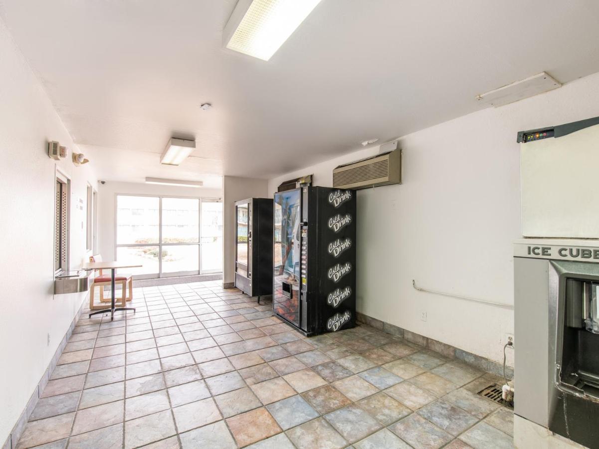 Regency Inn Tulsa Oakhurst Luaran gambar